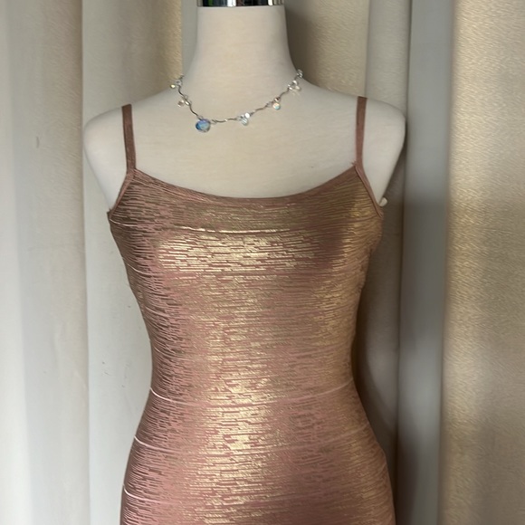 NEW  DIOR BELLA Gold Rose Bandage Dress Size XS - Picture 7 of 13